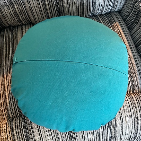 Anthropologie throw pillow. Excellent condition! - Picture 2 of 5